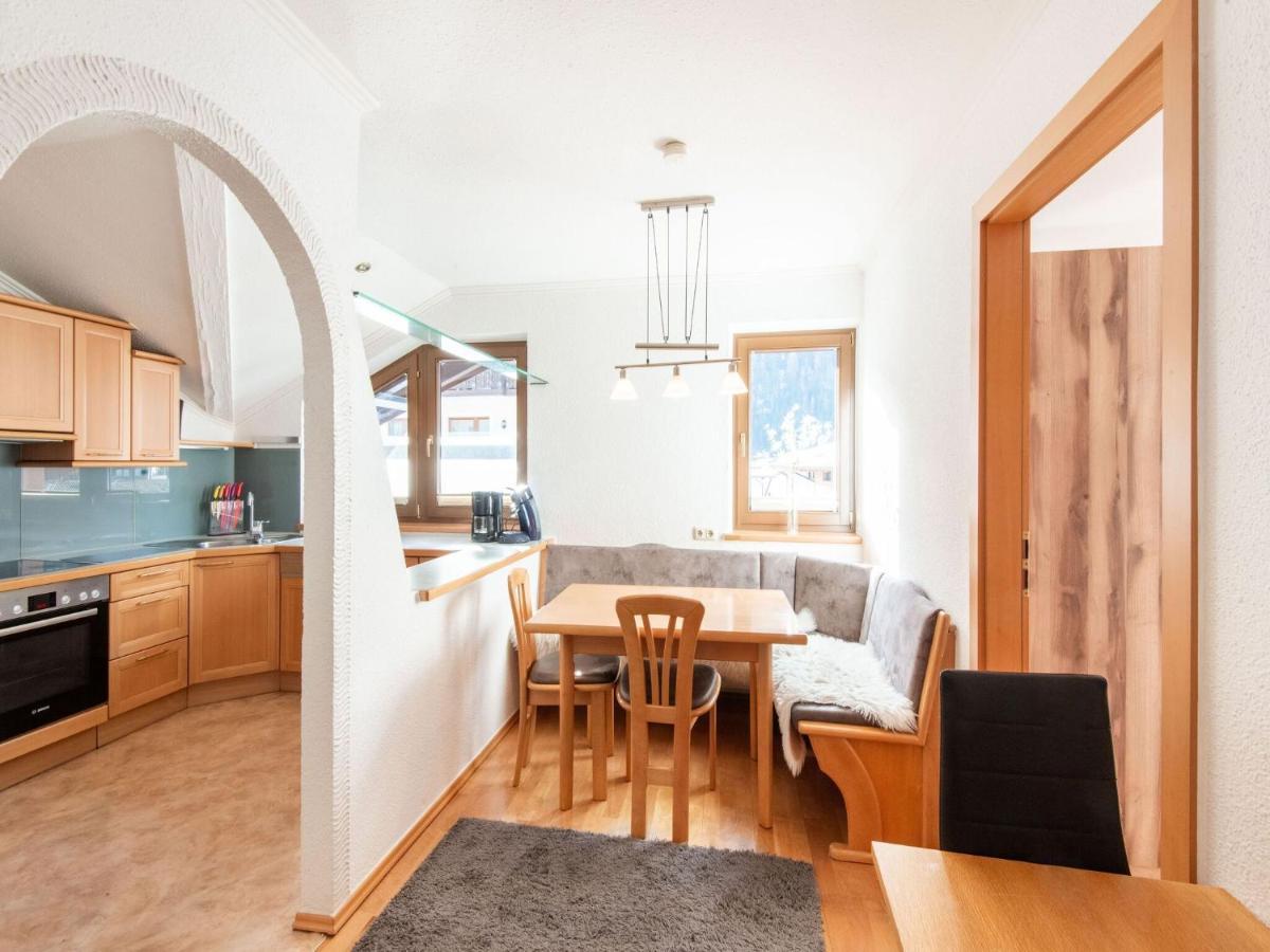 Garni Flori Villa Längenfeld Eksteriør bilde